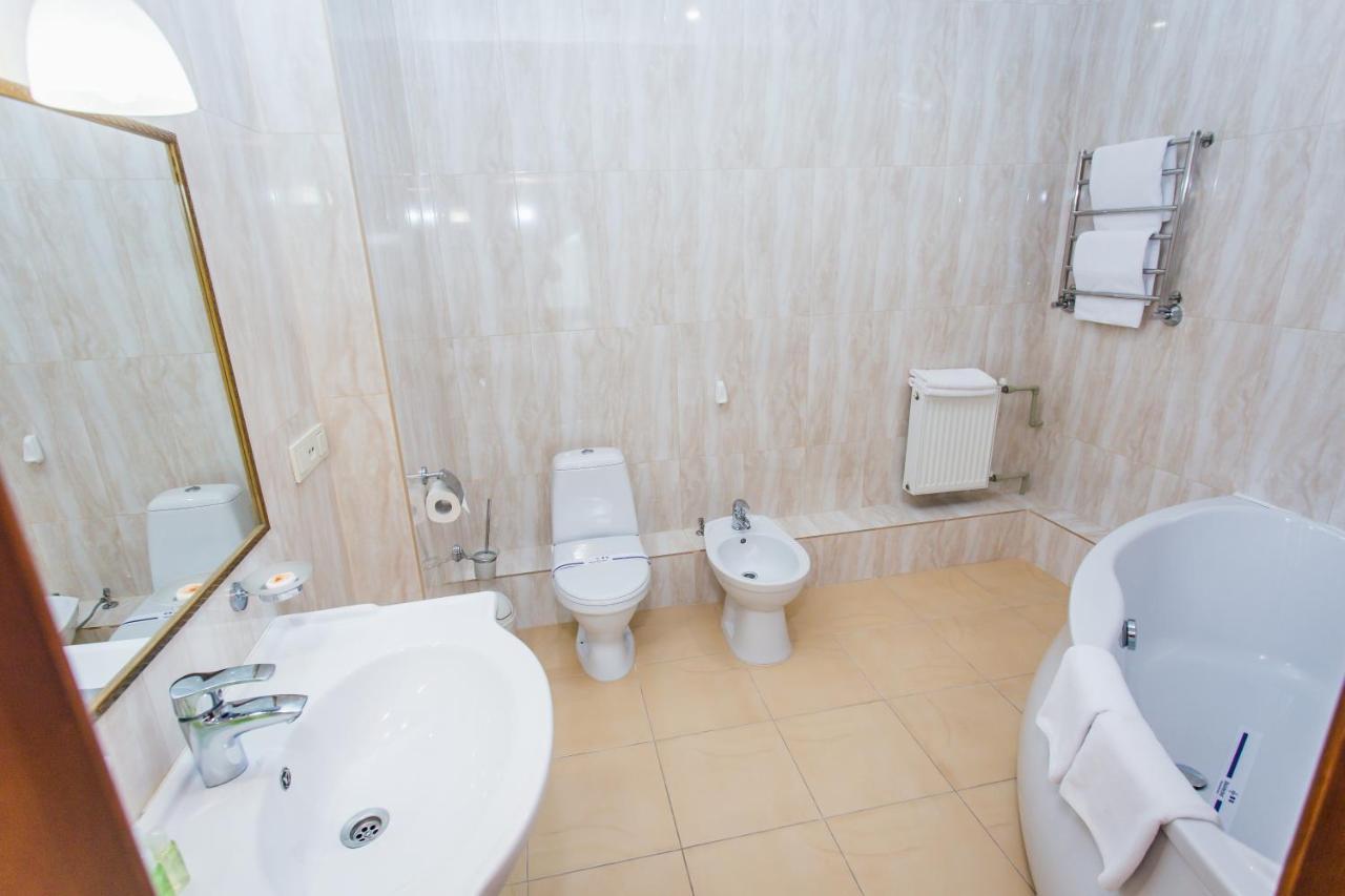 Hotel Grk "Master" Vlasovka Esterno foto